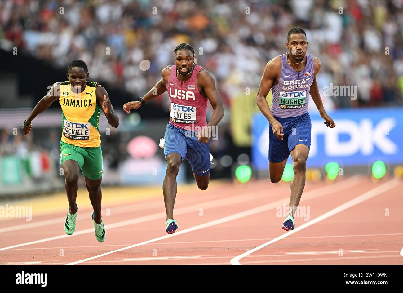 Noah LYLES winning in the 100 meters at the World Athletics ...