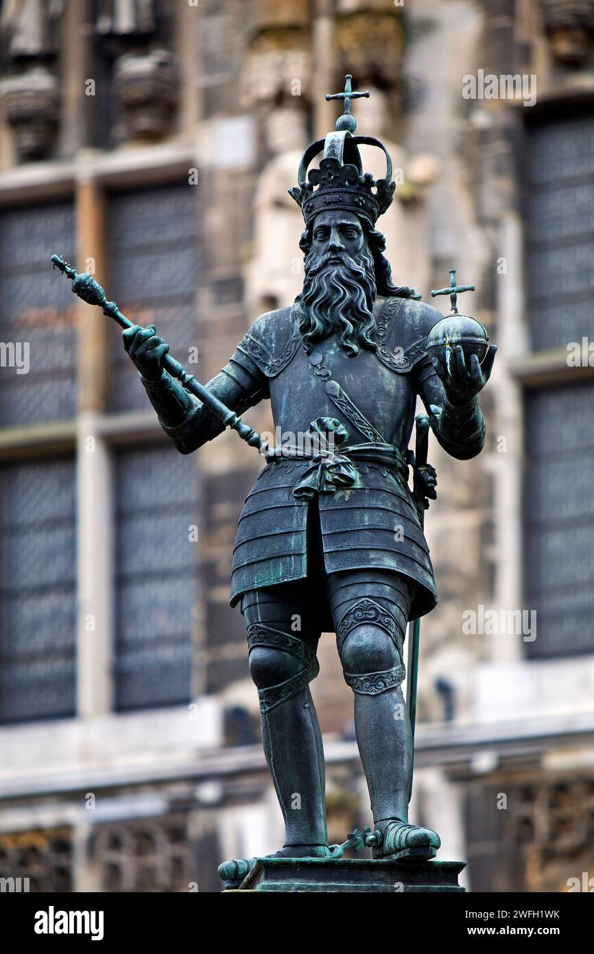 Charlemagne aachen statue hi-res stock photography and images - Alamy