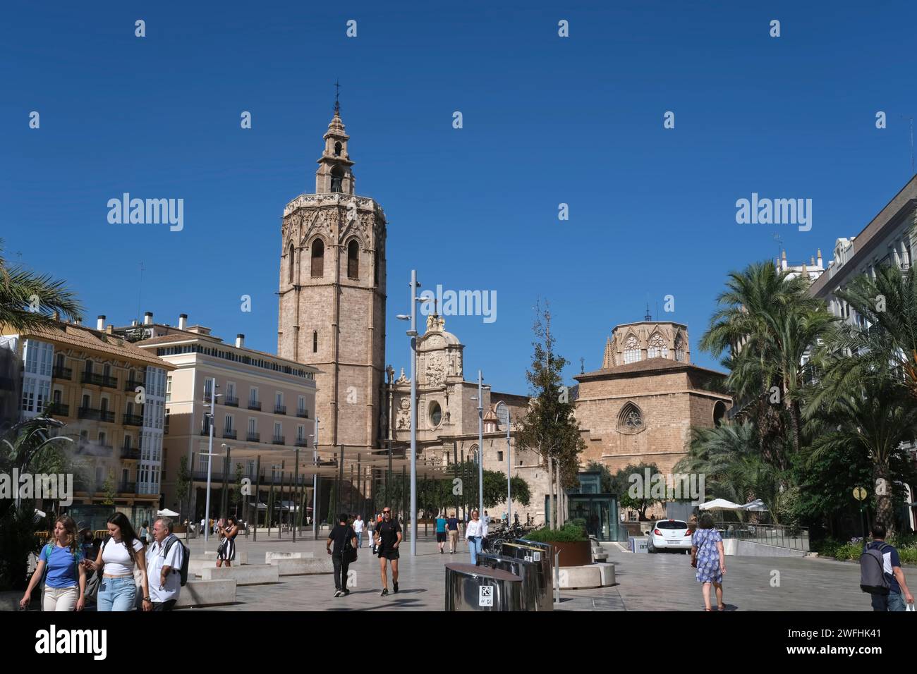 Octagonal tower church u hi-res stock photography and images - Alamy