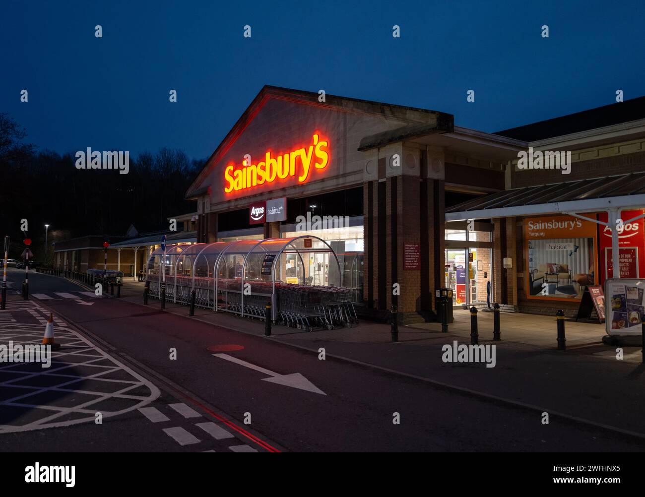 Sainsbury's trolley shopping hi-res stock photography and images - Page 3 -  Alamy