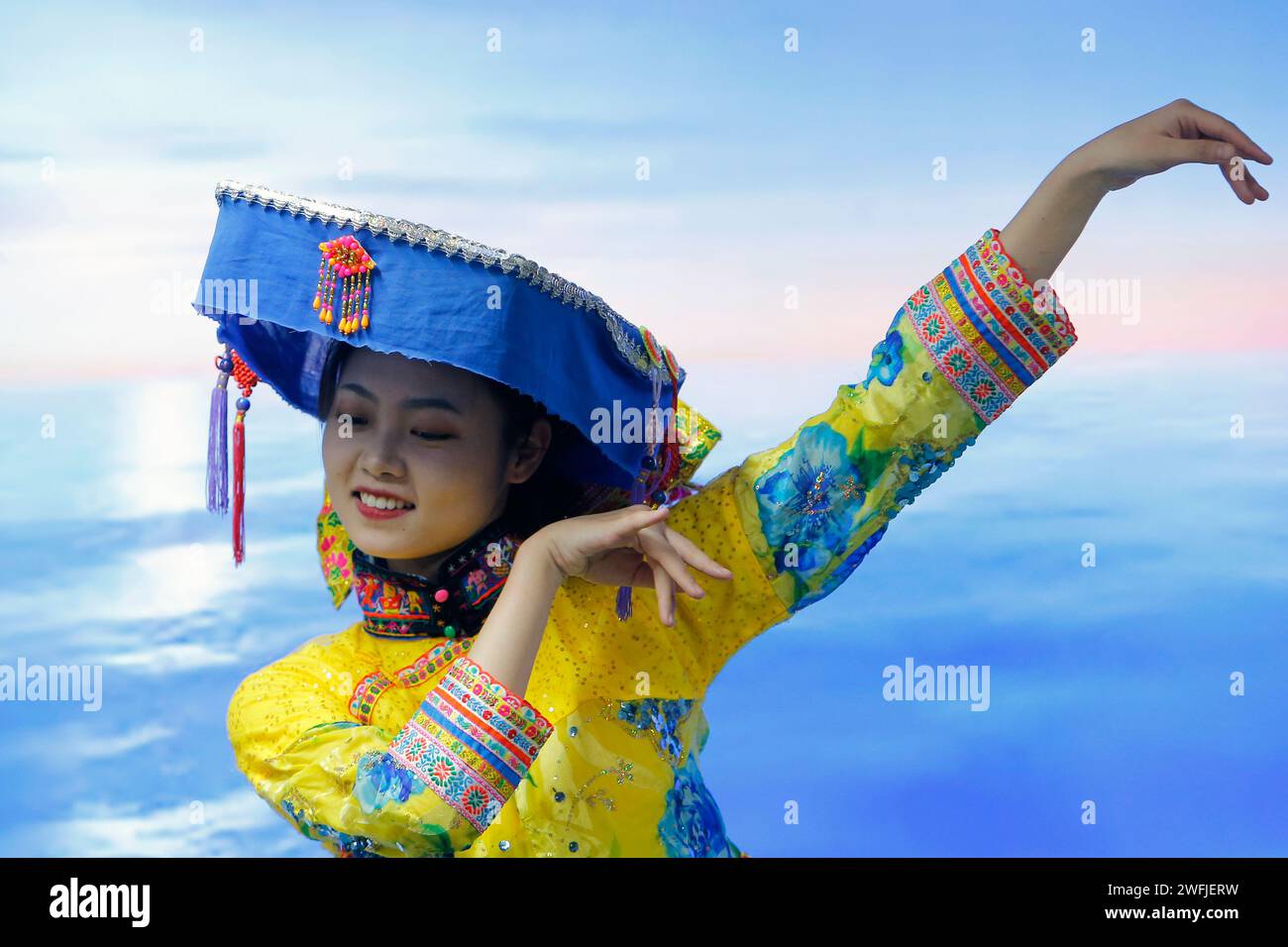 Bucharest Romania 30th Jan 2024 An Actress Performs During An Event   Bucharest Romania 30th Jan 2024 An Actress Performs During An Event To Celebrate The Upcoming Spring Festival 2024 At The Chinese Cultural Center In Bucharest Romania Jan 30 2024 Artists And Intangible Cultural Heritage Inheritors From Quanzhou Southeast Chinas Fujian Province Brought Quanzhou Intangible Cultural Heritage Performances And Interactive Experiences To Romanians And Overseas Chinese Here On Tuesday Credit Cristian Cristelxinhuaalamy Live News 2WFJERW 