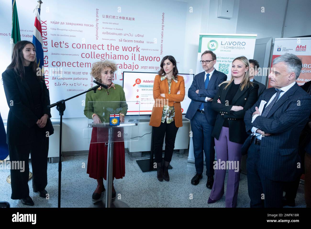 Foto Alessandro Cimma/LaPresse 31-01-2024 Milano, Italia.Via Paravia. Città metropolitana di Milano e Afol Metropolitana inaugurazione della nuova sede decentrata del Centro per l'Impiego di Milano, con Diana De Marchi, assessori Simona Tironi, Alessia Cappello, Gaia Romani e Claudio Sgaraglia Prefetto di Milano. Foto Alessandro Cimma/LaPresse 31-01-2024 Milano, Italia. Via Paravia. Città metropolitana di Milano e Afol Metropolitana inaugurazione della nuova sede decentrata del Centro per l'Impiego di Milano, con Diana De Marchi, assessori Simona Tironi, Alessia Cappello, Gaia Romani e Clau Stock Photo