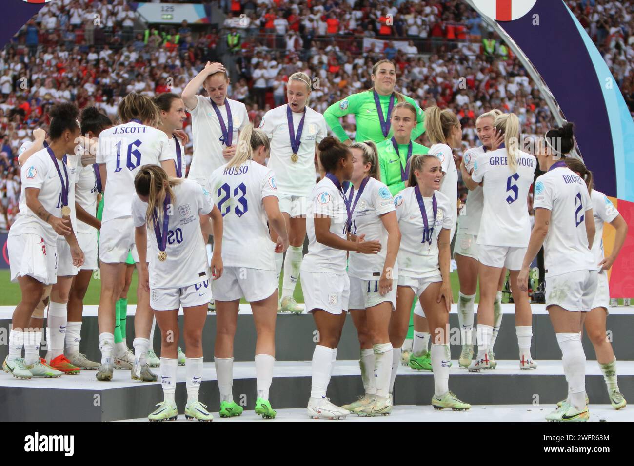 England squad wait for trophy UEFA Women's Euro Final 2022 England v Germany at Wembley Stadium, London 31 July 2022 Stock Photo