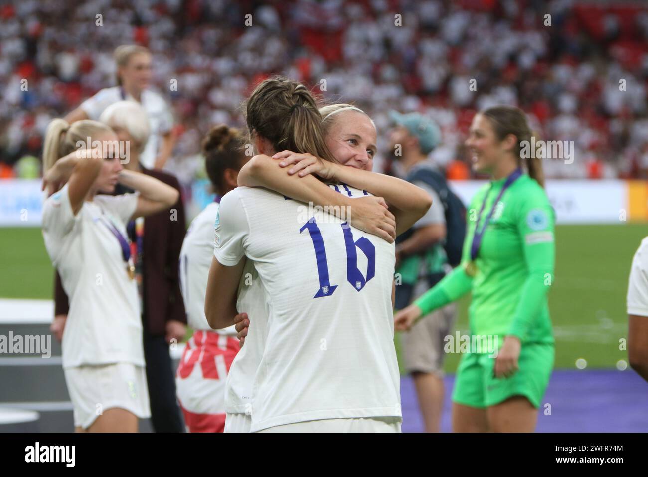 Beth Mead hugs Jill Scott UEFA Women's Euro Final 2022 England v Germany at Wembley Stadium, London 31 July 2022 Stock Photo