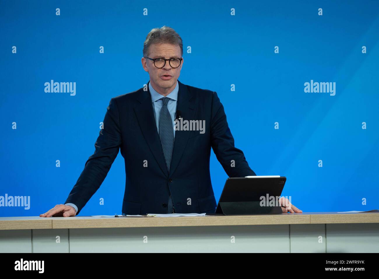 Christian SEWING, CEO, Vorstandsvorsitzender, Bilanzpressekonferenz der Deutsche Bank AG in Frankfurt, 01.02.2024. *** Christian SEWING, CEO, Chairman of the Management Board, Annual Press Conference of Deutsche Bank AG in Frankfurt, 01 02 2024 Stock Photo