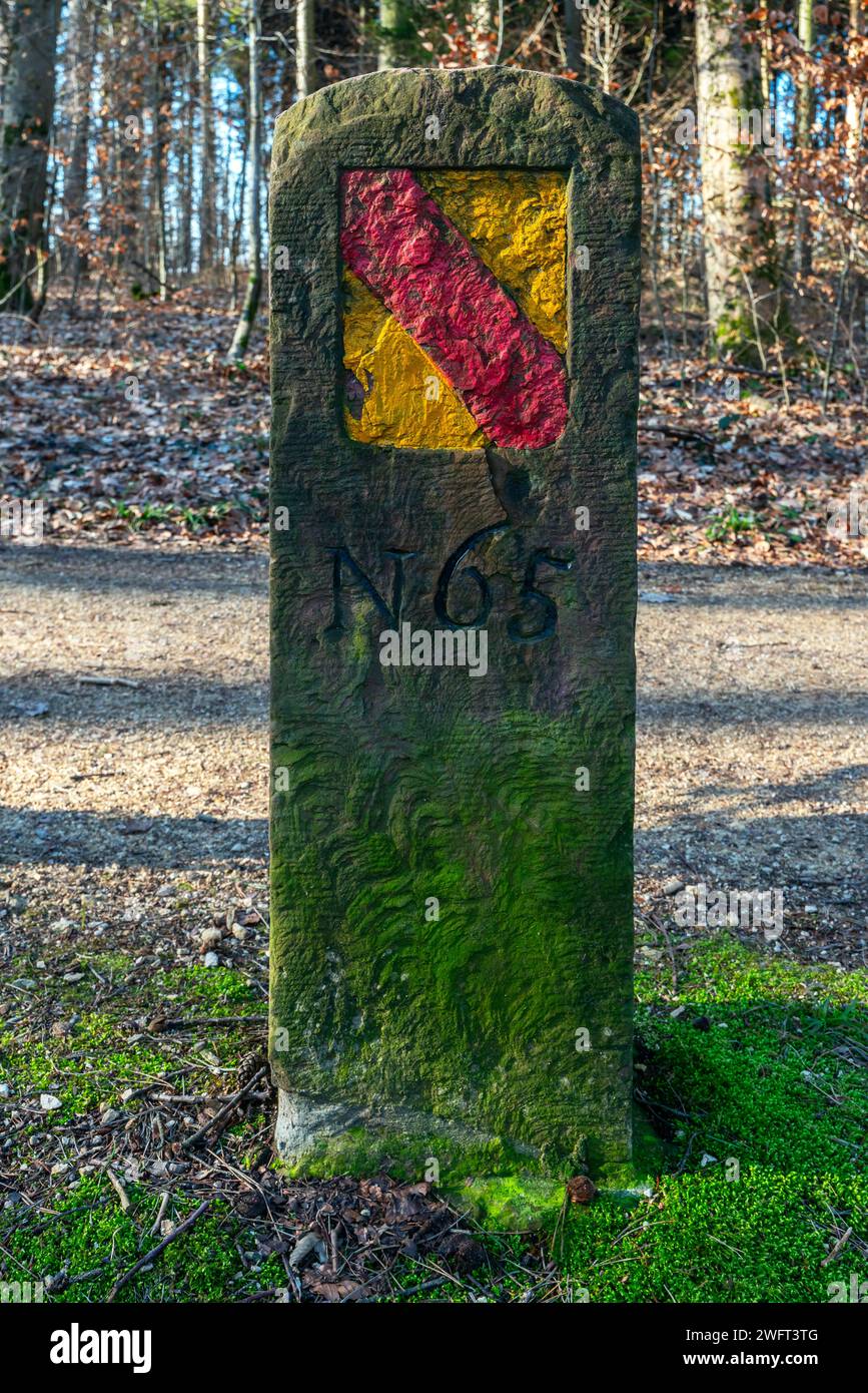 Boundary stone #65 between Maienbühl in Basel, Switzerland and Inzlingen in Baden Württemburg, Germany. Coat of arms of the Grand Duchy of Baden (Gros Stock Photo