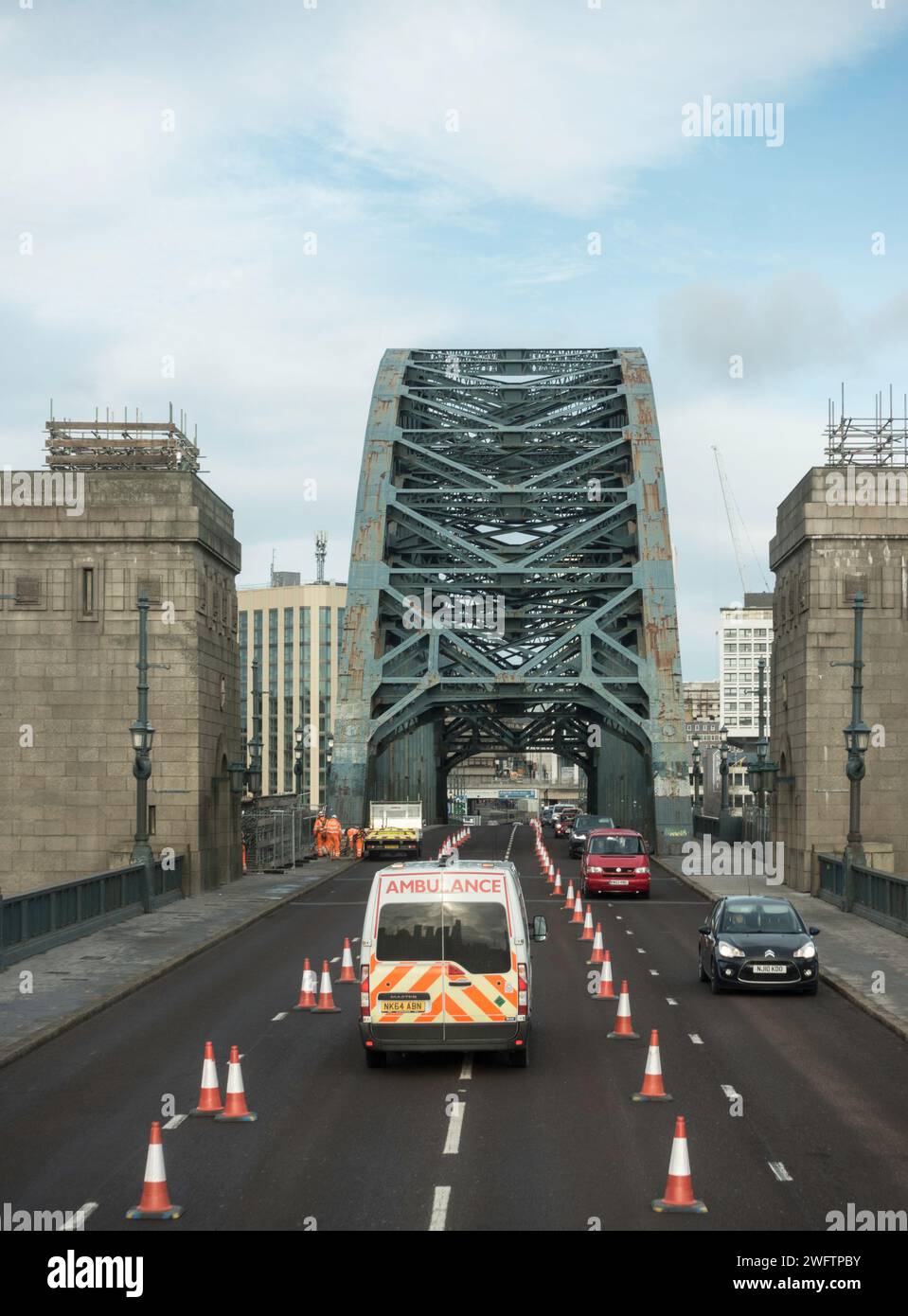 Newcastle, England, UK 1st Feb 2024 Work has started in preparation for painting the Tyne Bridge, which involves lane closures on the road. Newcastle upon Tyne Stock Photo