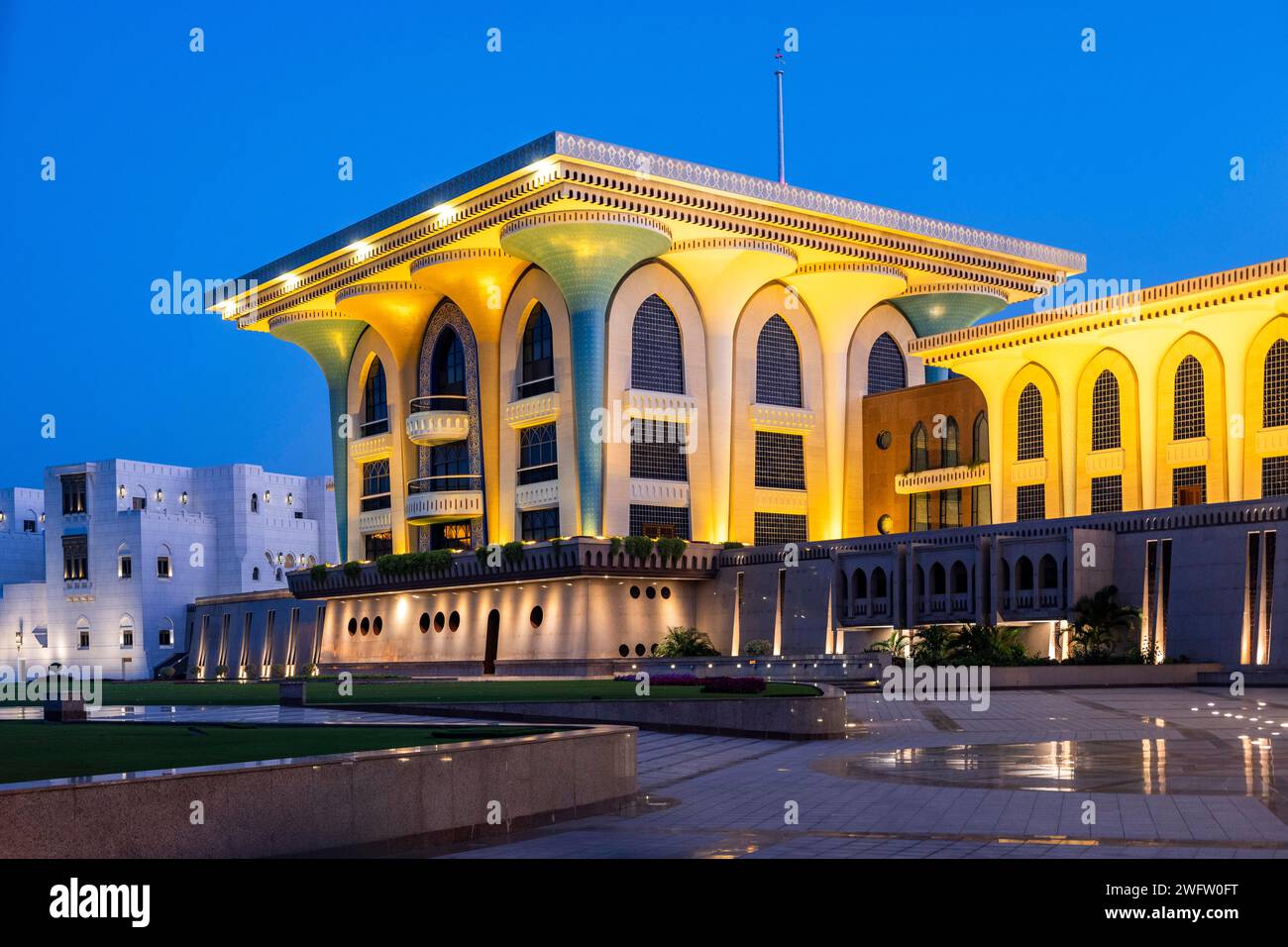 Sultan's Palace, Al Alam Palace, Muscat, Oman Stock Photo - Alamy