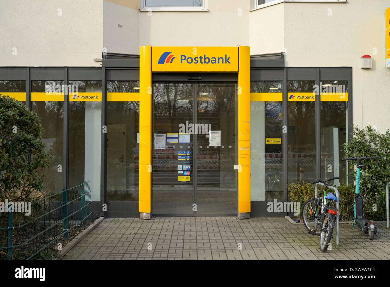 Postbank branch, Hindenburgdamm, Lichterfelde, Steglitz-Zehlendorf, Berlin, Germany Stock Photo