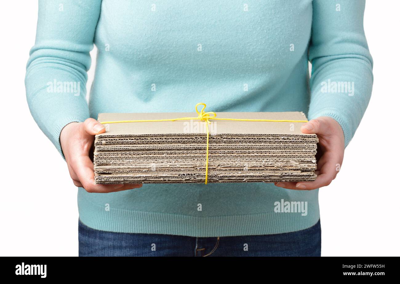 Cardboard box old items hi-res stock photography and images - Alamy