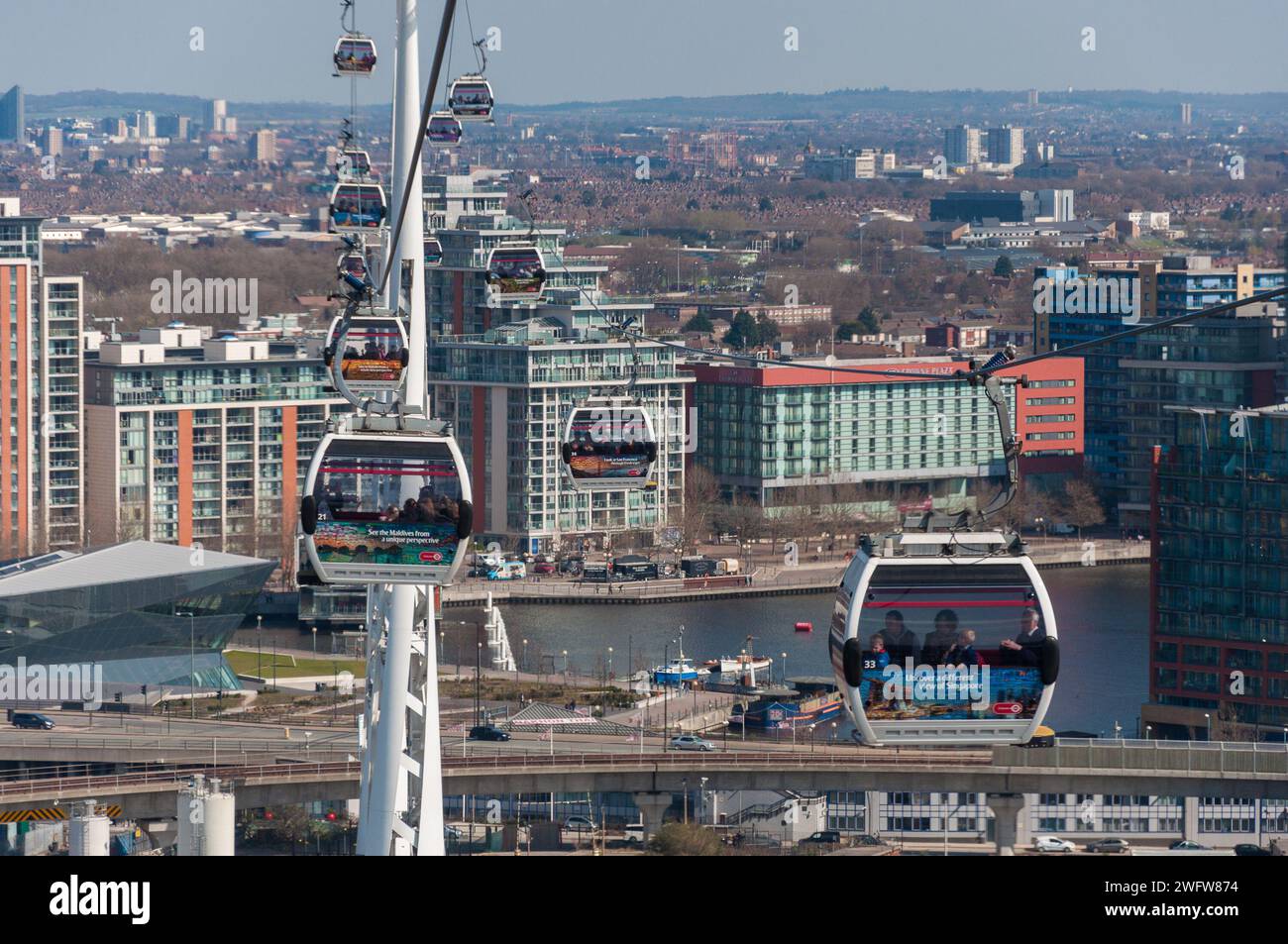 IFS Cloud Royal Docks, aka Dangleway, is a cable car link across the River Thames between Royal Docks in Newham to the Greenwich peninsula. London UK Stock Photo