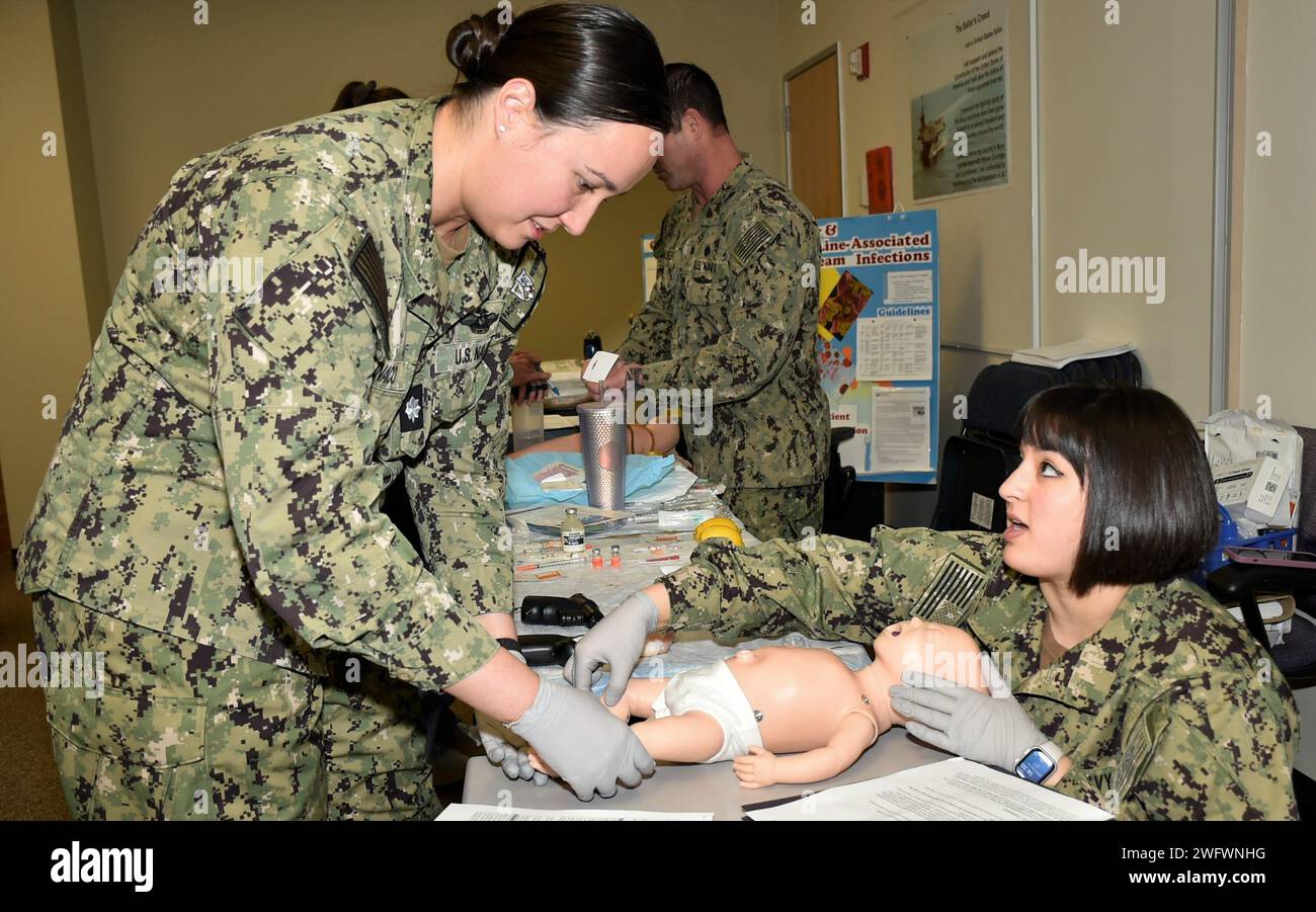 Nurse corps officer hi-res stock photography and images - Alamy