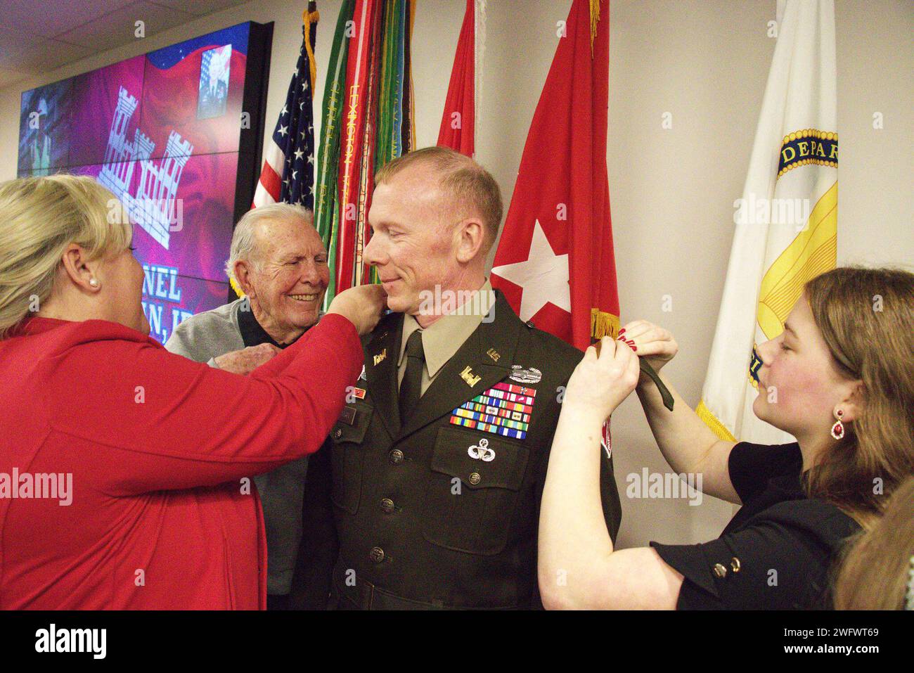 Newly promoted U.S. Army Brig. Gen. William C. Hannan, Jr., U.S. Army ...