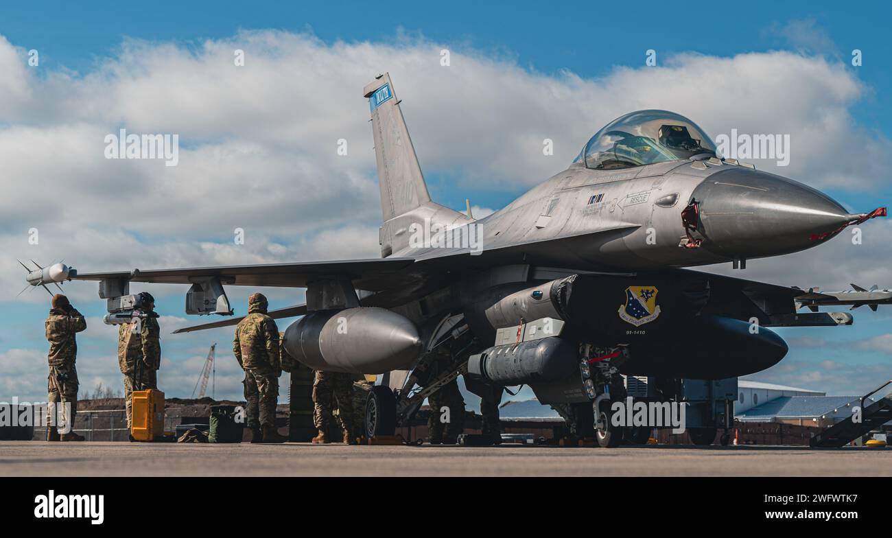 An F 16 Fighting Falcon Assigned To The 148th Fighter Wing Minnesota 