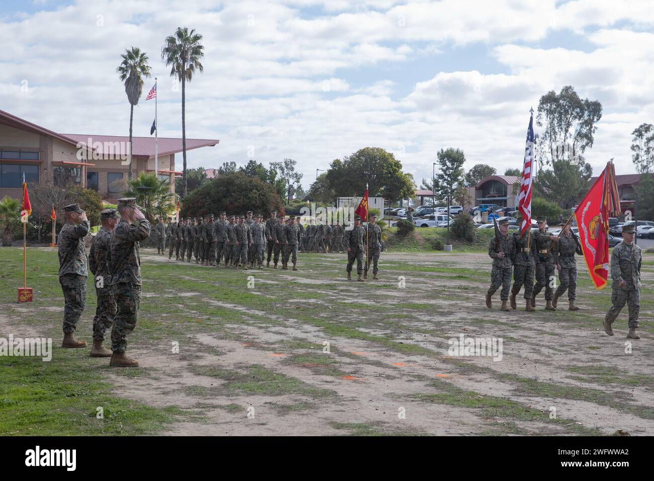 U.S. Marines with 1st Reconnaissance Battalion, 1st Marine Division