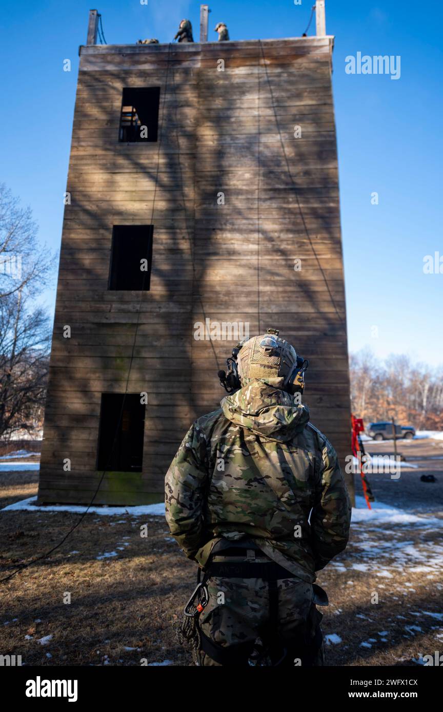 240129-N-LR905-2088 LITTLE FALLS, Minn. (Jan. 29, 2024) – U.S. Navy ...