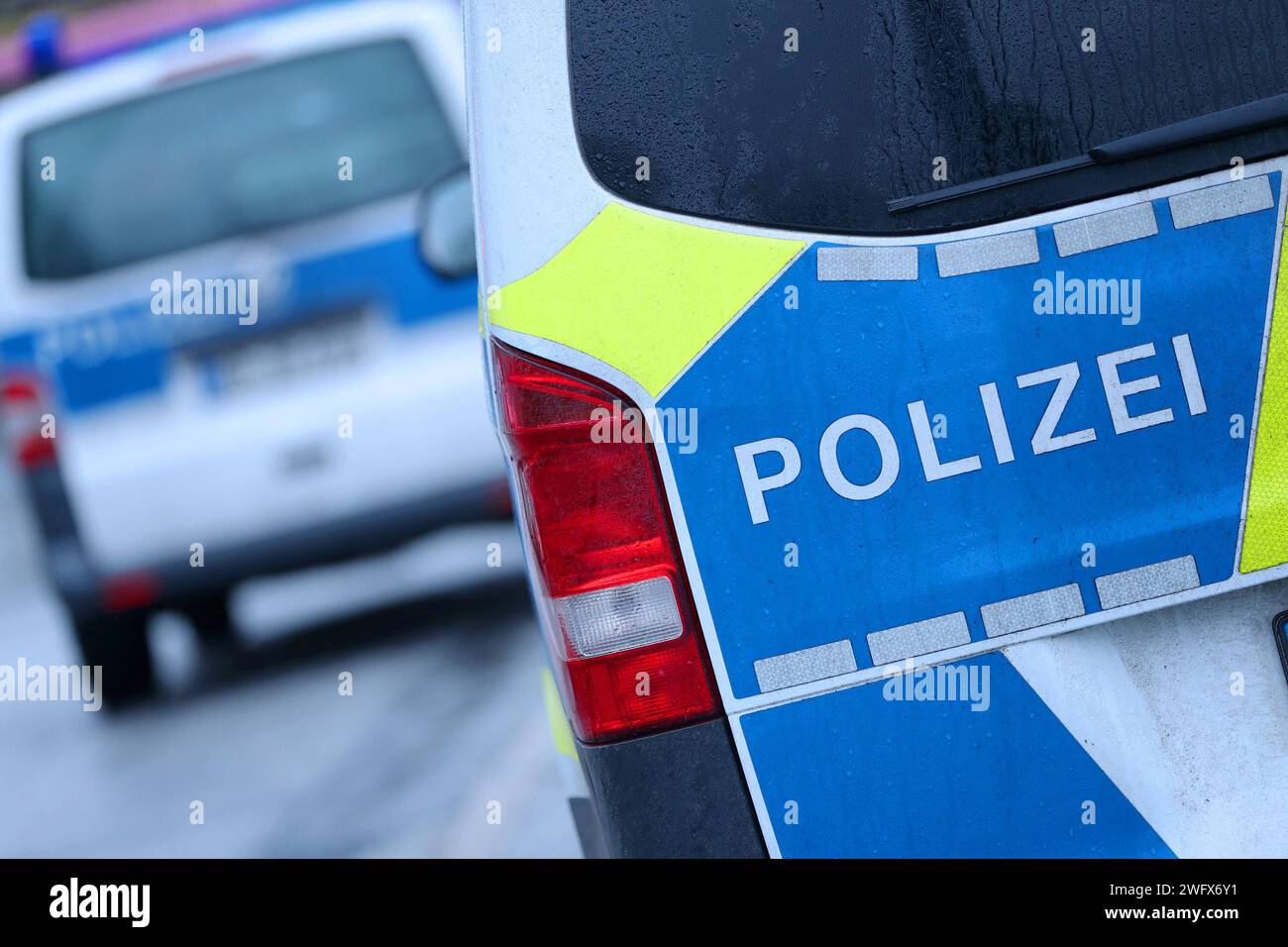 15.01.2024, Berlin, Polizeieinsatz Schriftzug in Nahaufnahme. Berlin Deutschland *** 15 01 2024, Berlin, police operation Lettering in close-up Berlin Germany Stock Photo