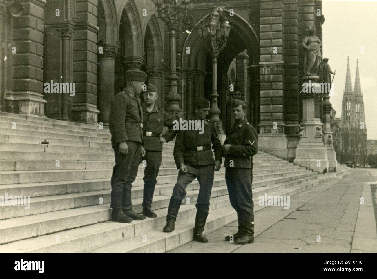 wwii - second world war, German soldiers in Vienna, Austria - 1940-08 ...