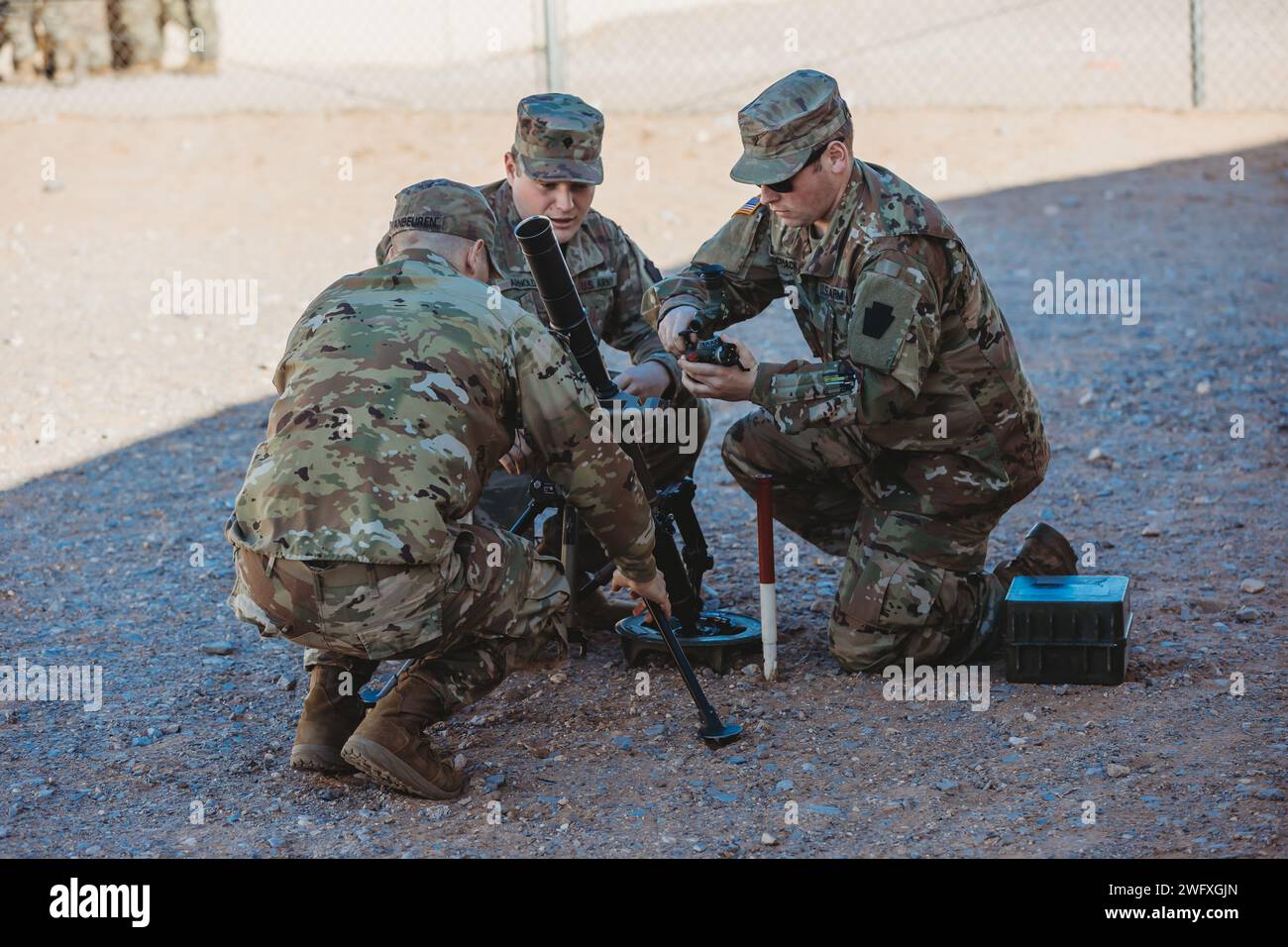 U.S. Soldiers with Bravo Company, 1st Battalion, 112th Infantry ...