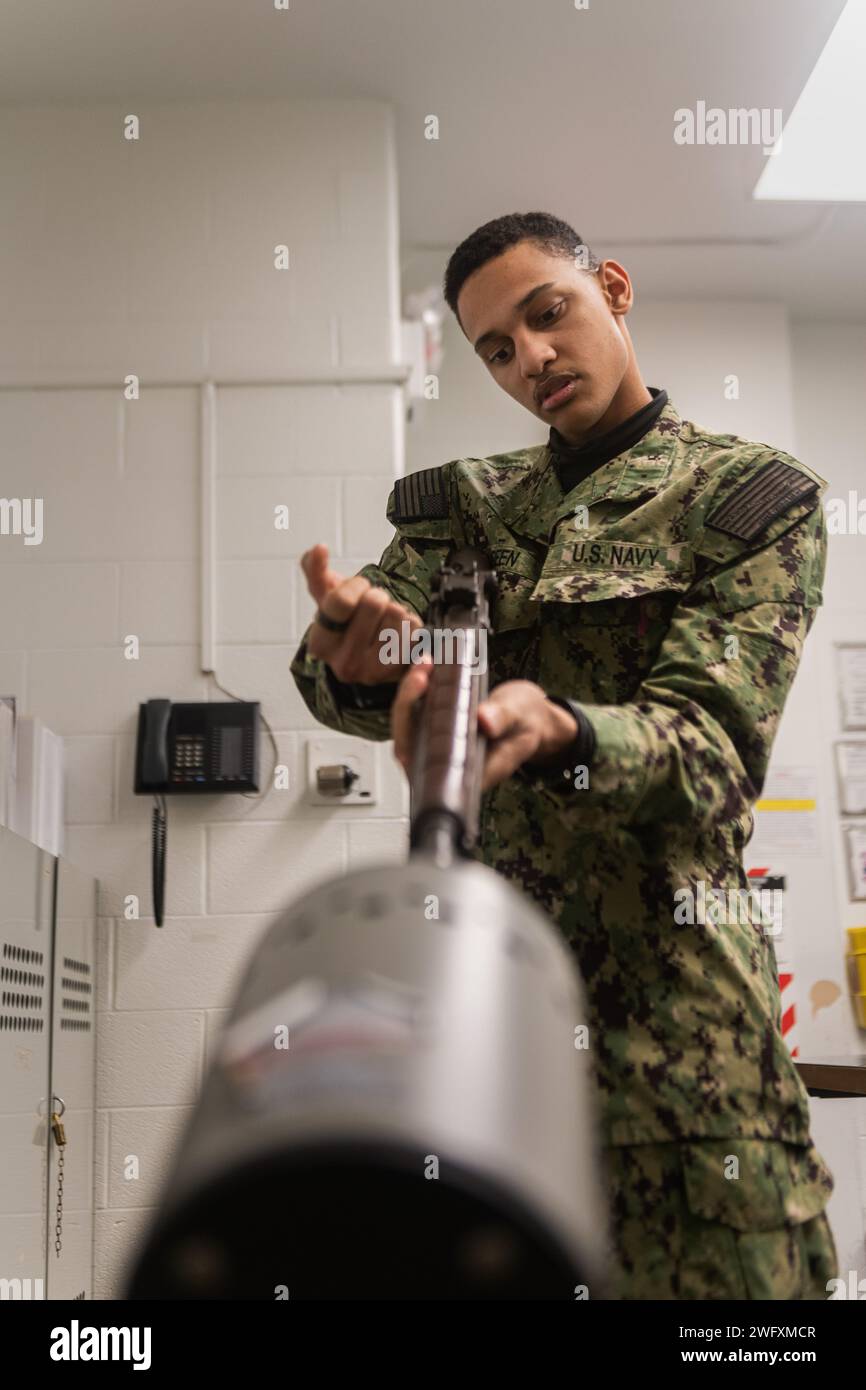 Great lakes il jan 9 2024 seaman recruit caleb green from