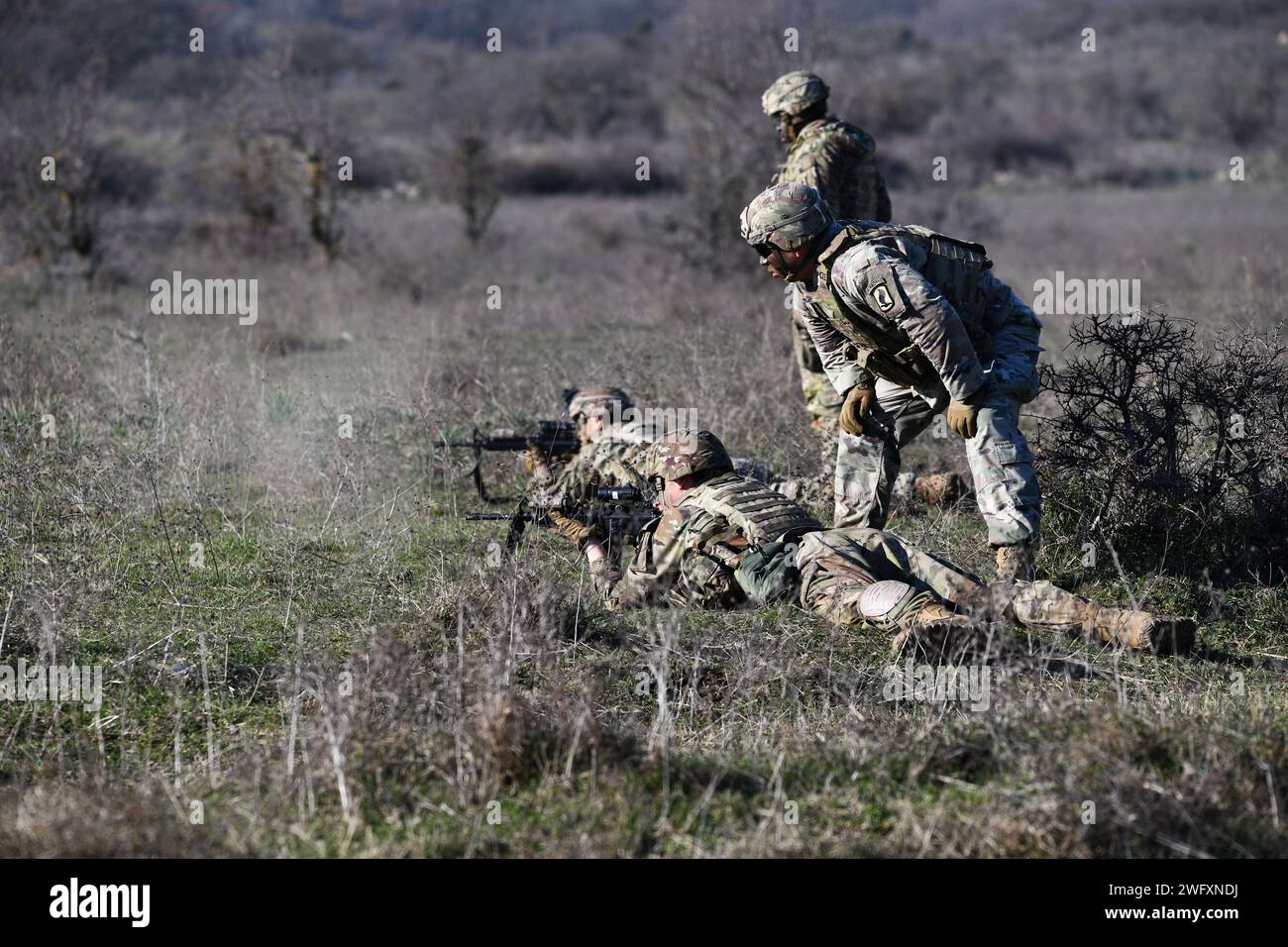 U.S. Army paratroopers assigned to the 173rd Brigade Support Battalion ...
