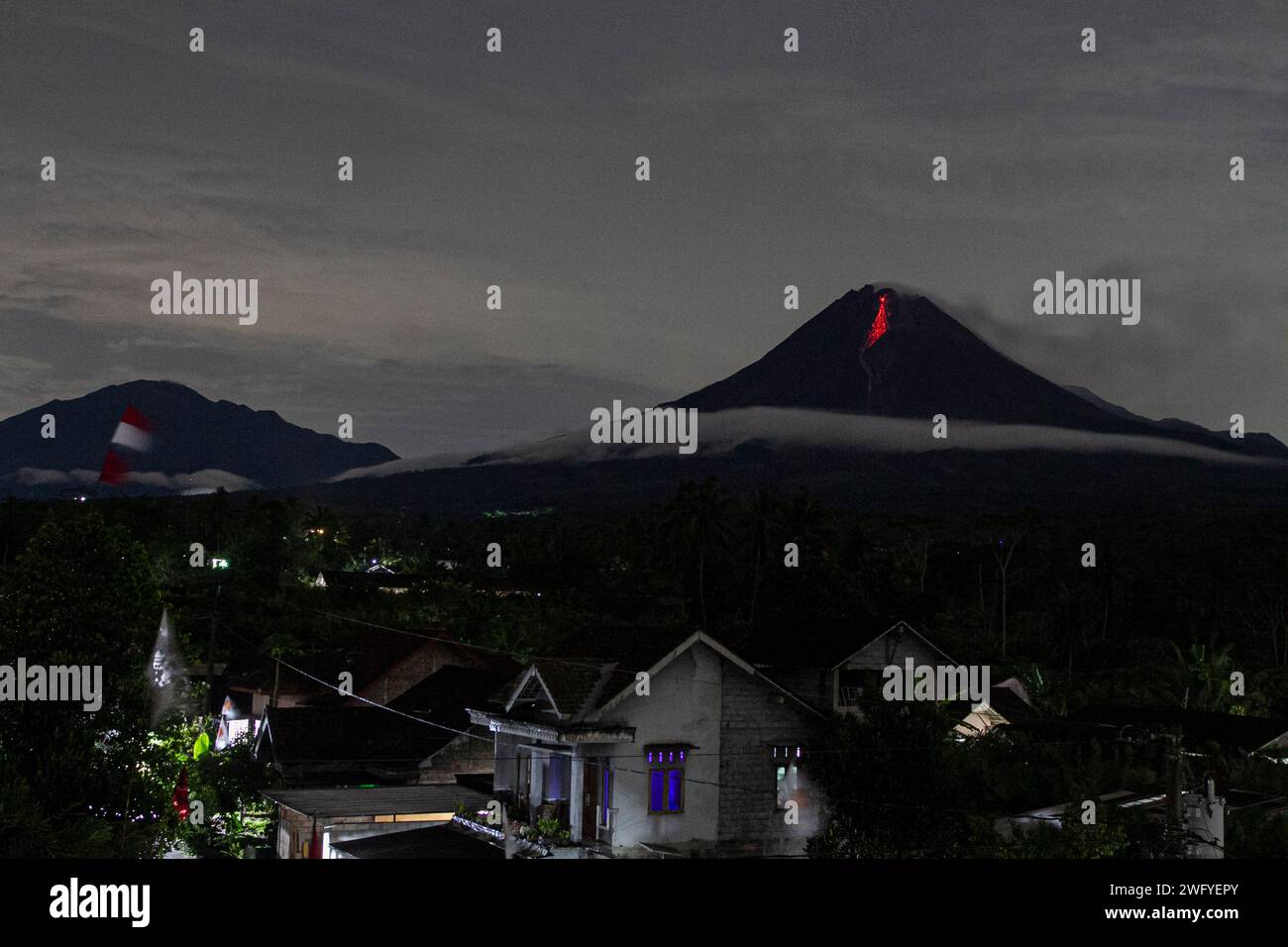 Mount Merapi Image Material Magelang, Central Java, Indonesia. 1st Feb, 2024. Mount Merapi spews ...