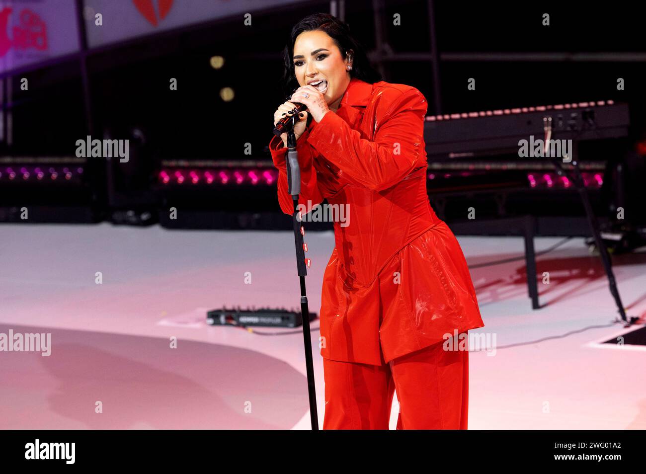Demi Lovato live bei einem American Heart Associations Go Red for Women Red Dress Collection Concert im Jazz at Lincoln Center. New York, 31.01.2024 *** Demi Lovato live at the American Heart Associations Go Red for Women Red Dress Collection Concert at Jazz at Lincoln Center New York, 31 01 2024 Foto:xM.xCranex/xFuturexImagex lovato 4133 Stock Photo