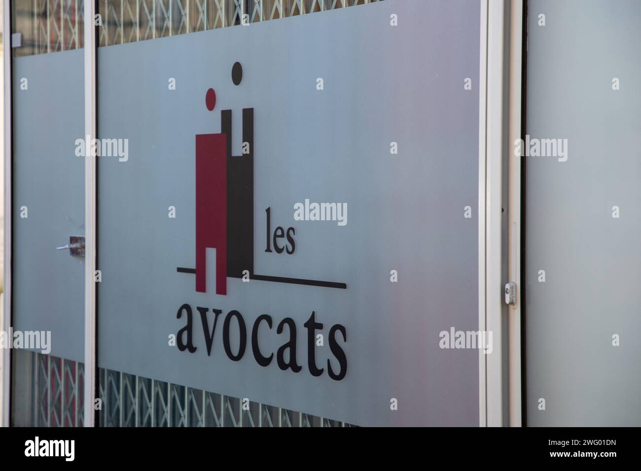 Bordeaux , France 01 31 2024 les avocats lawyer avocat text sign french on windows office