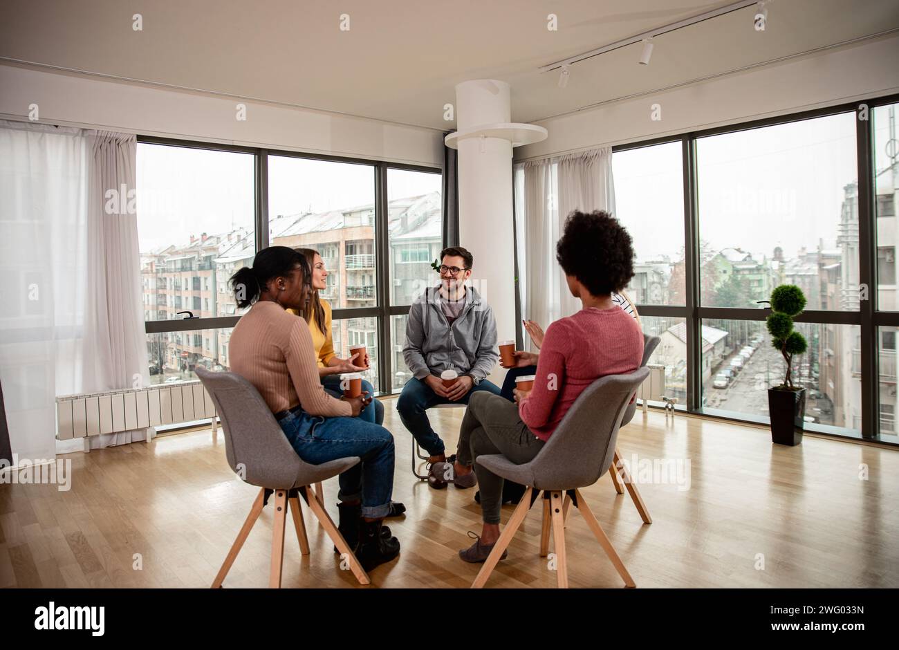 Diverse group people aa hi-res stock photography and images - Alamy
