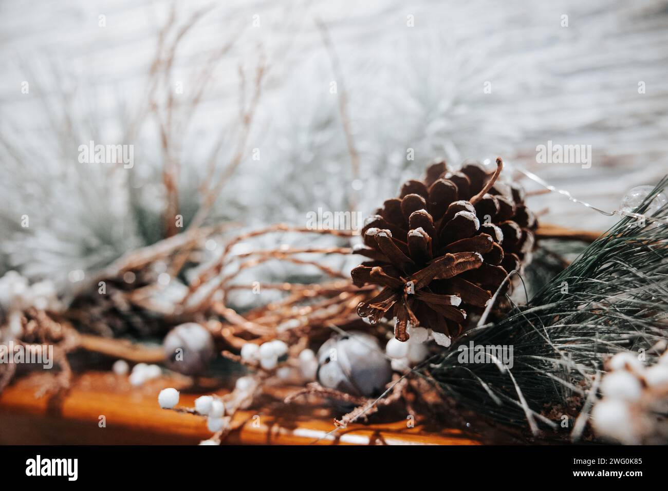 Mantle styling hi-res stock photography and images - Alamy