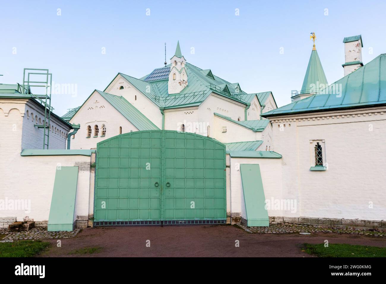 Glosed gate of Ratnaya Palata, Tsarskoye Selo, Russia. The building was erected in 1913 to resemble an Old Russian fort and contain a museum of Russia Stock Photo