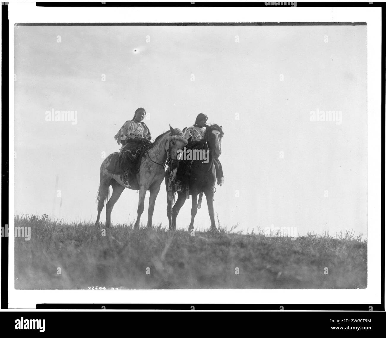 Young native american indian on horse Black and White Stock Photos ...