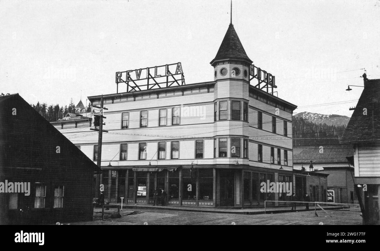 Revilla Hotel, between c1900 and c1930. Stock Photo