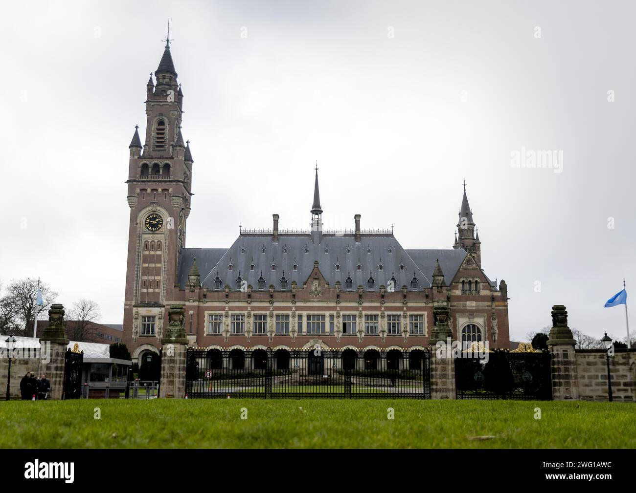 THE HAGUE - Exterior of the Peace Palace prior to the ruling of the ...