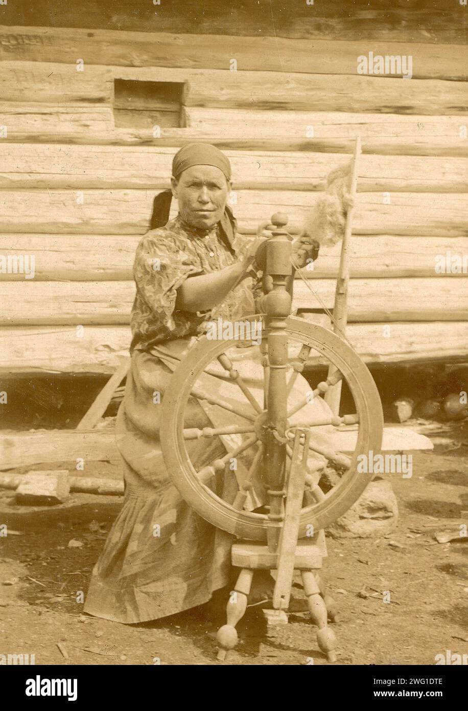 Spinner, 1909. This image is from Tipy kazakov: Sibirskie kazaki na ...