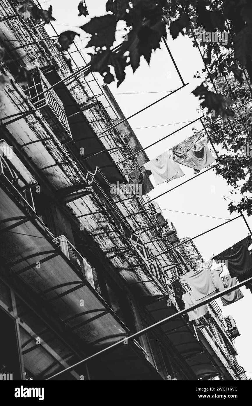 Walkway pudong shanghai china Black and White Stock Photos & Images - Alamy