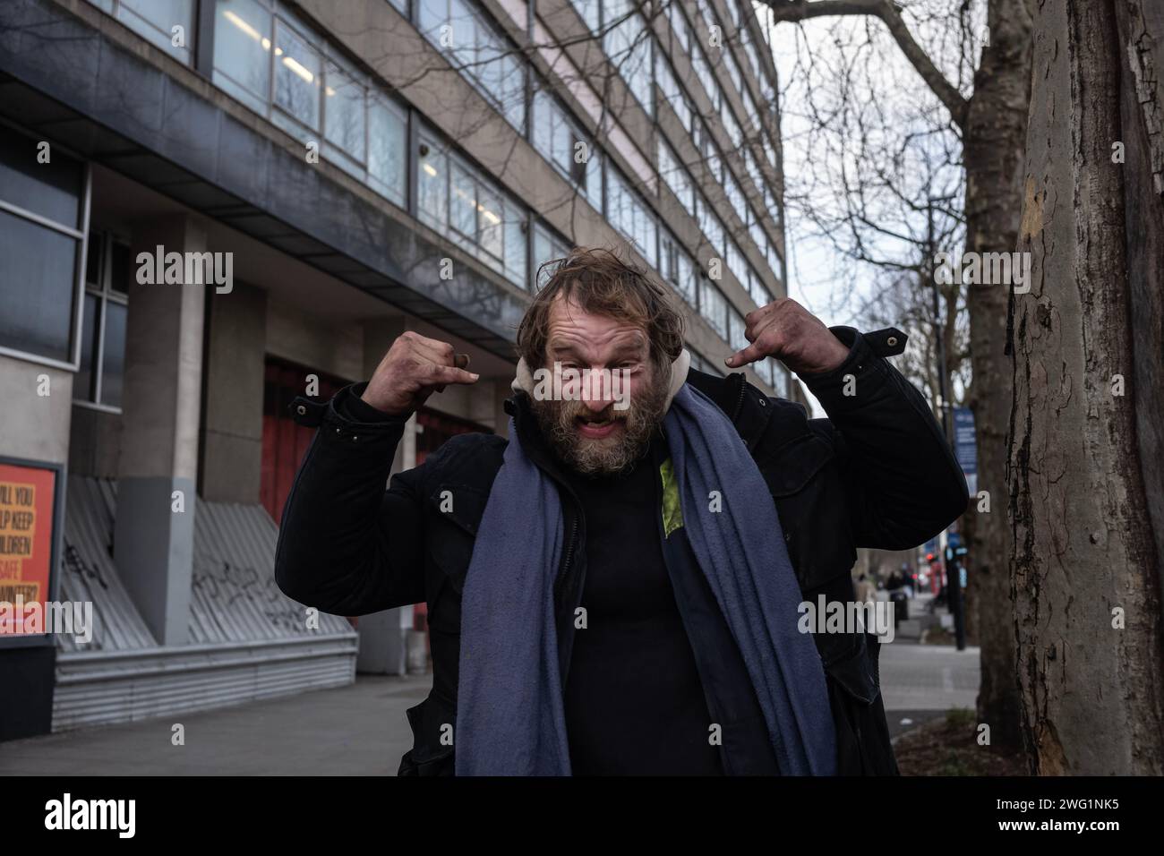London street poverty hi-res stock photography and images - Alamy