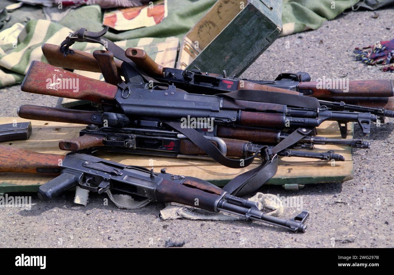 Дәрігер кабинетіндегі жалаңаш жігіттердің суреттері