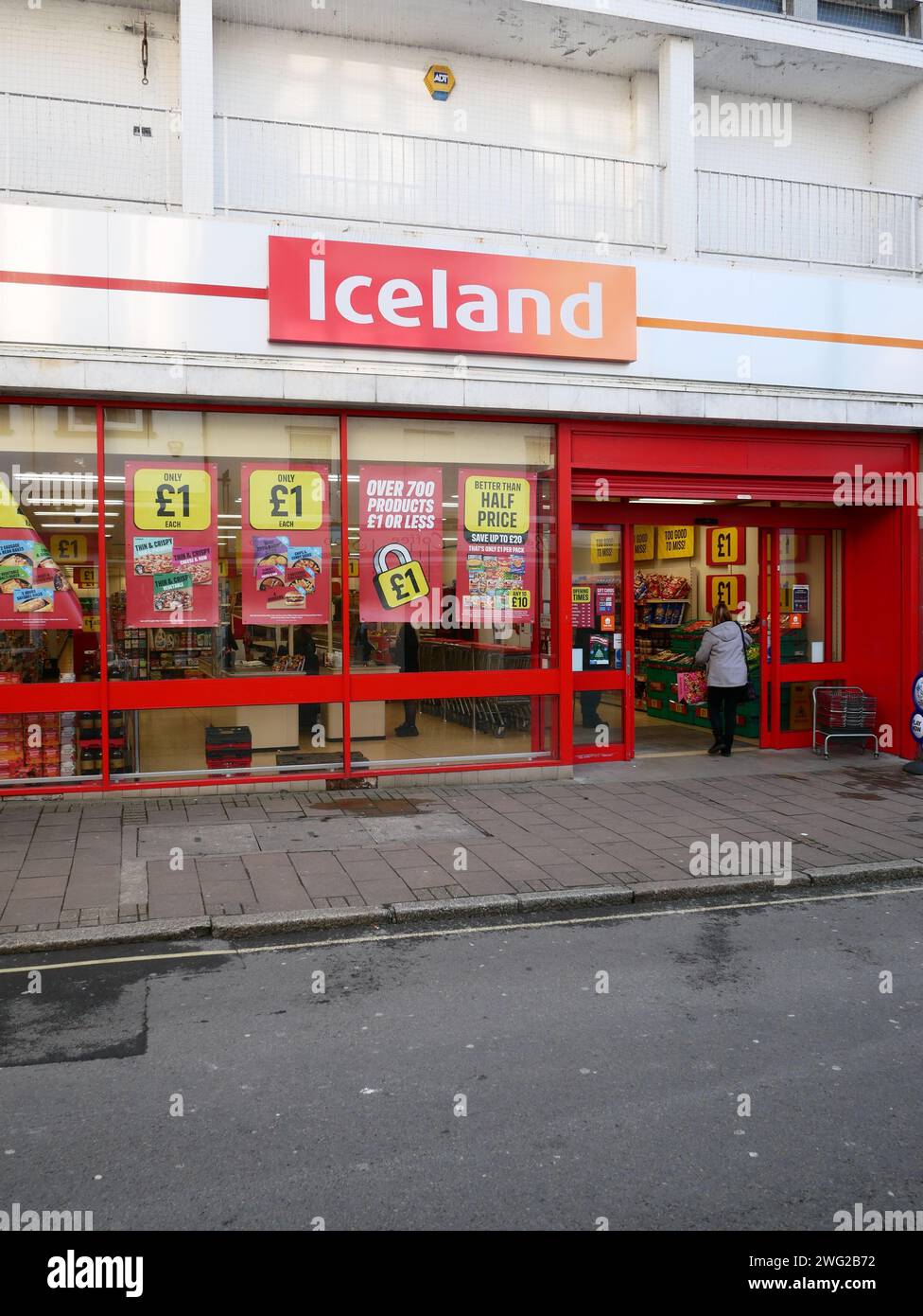 Iceland supermarket on High Street, Barnstaple, Devon, UK Stock Photo