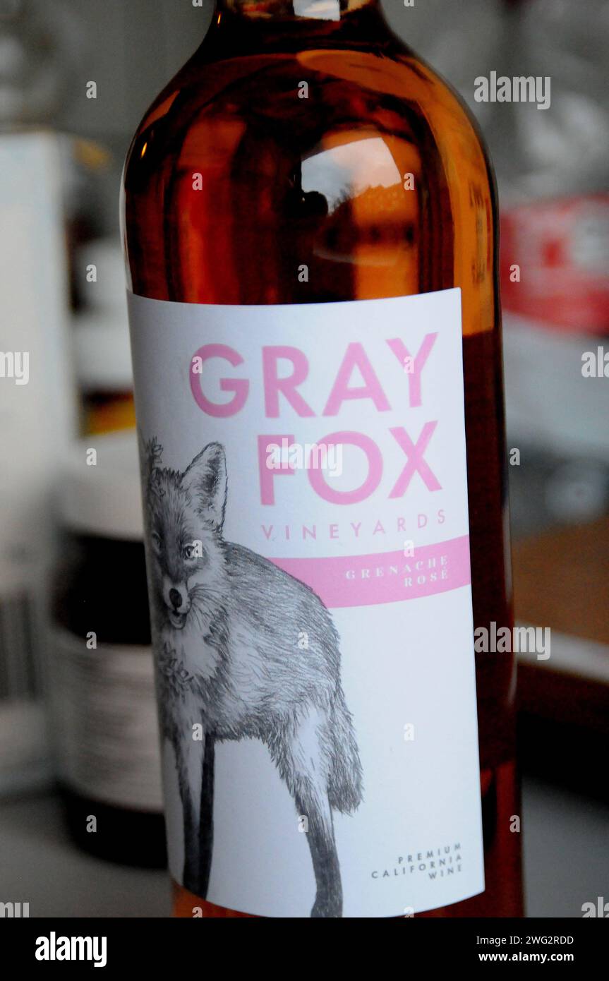 Gray fox vineyards hi-res stock photography and images - Alamy