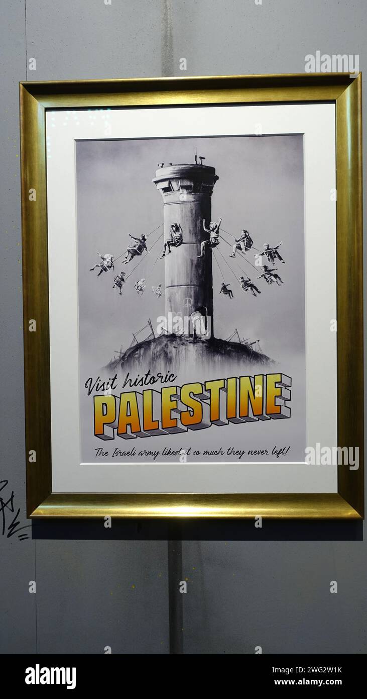 Banksy wall graffiti palestine hi-res stock photography and Banksy wall graffiti palestine hi-res stock photography and