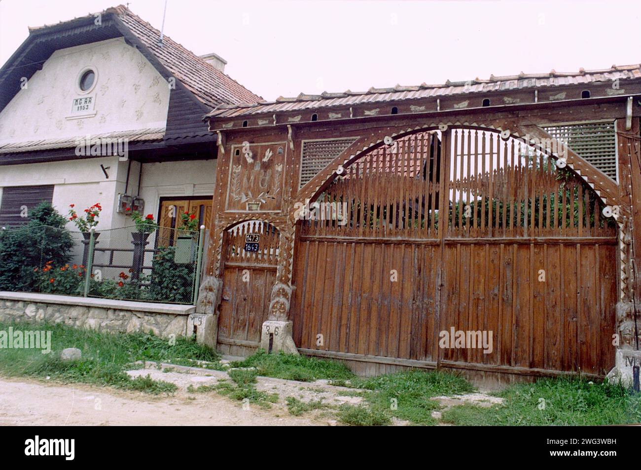 Megan Foxning seksual yalangoch fotosuratlari Samolyotda men qolni tekkizdim va jerkib tashladim.