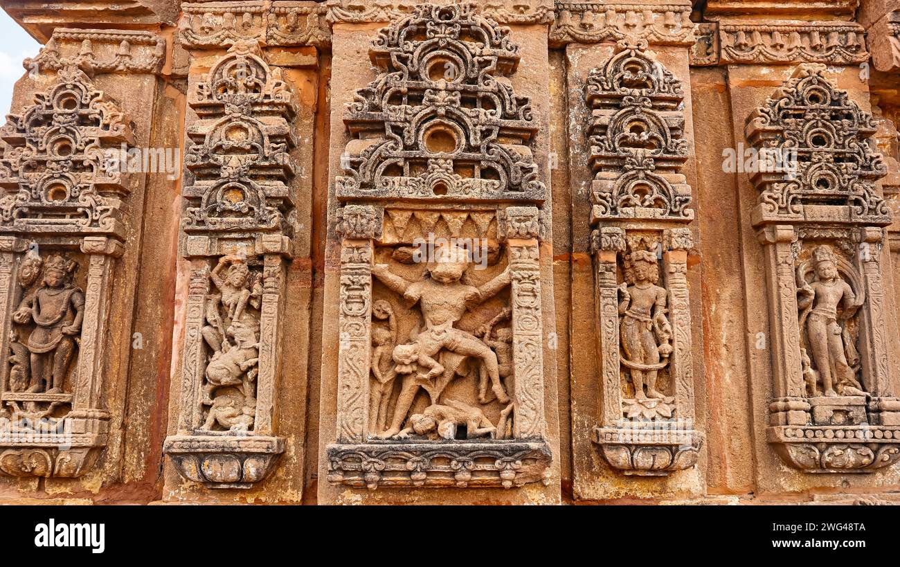Carvings of Hindu God and Goddess on the Harihara Temple of Osian Group of Temples, Jodhpur, Rajasthan, India. Stock Photo