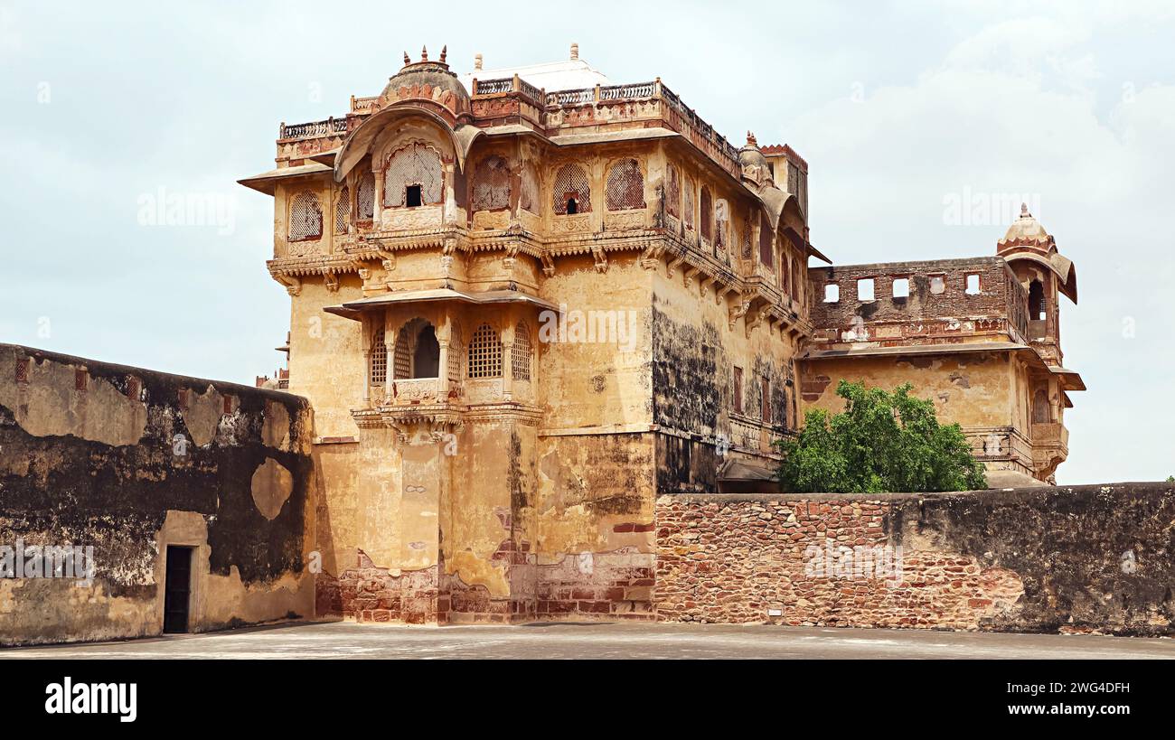 Entrance of the Fort Palace and Queen Window of Nagaur Palace, Rajasthan, India. Stock Photo