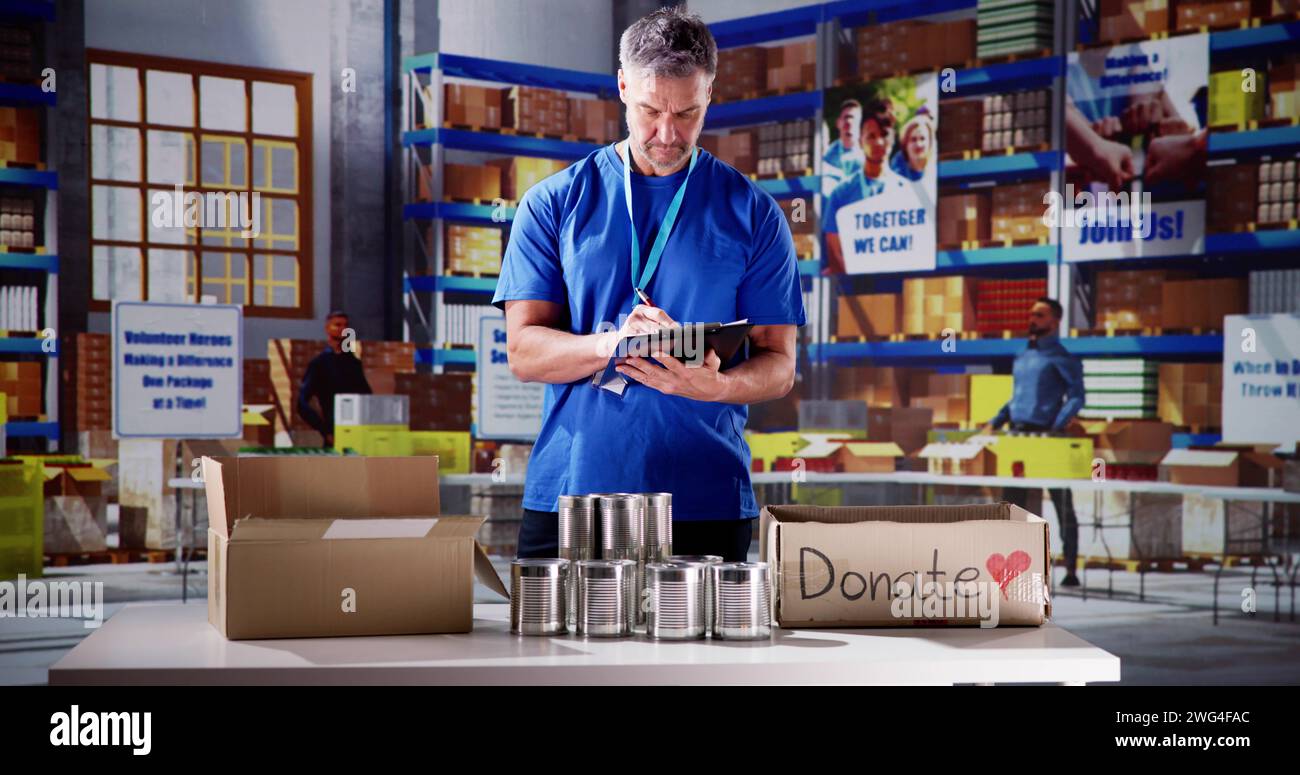 Community food bank boxes hi-res stock photography and images - Alamy