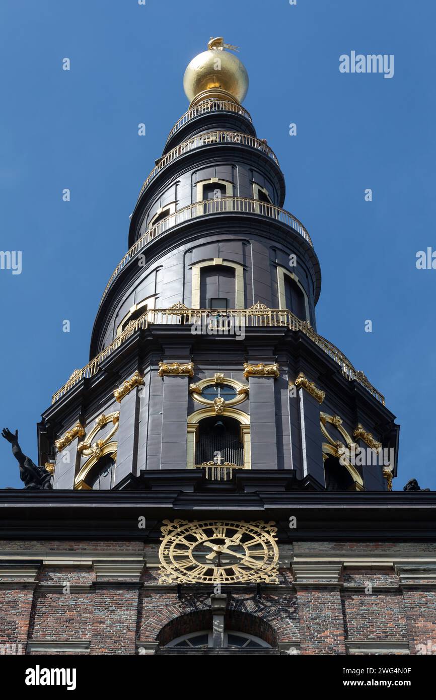 Die evangelisch-lutherische Erlšserkirche (dŠnisch Vor Frelsers Kirke) ist eine Barockkirche in der dŠnischen Hauptstadt Kopenhagen. Sie ist besonders Stock Photo