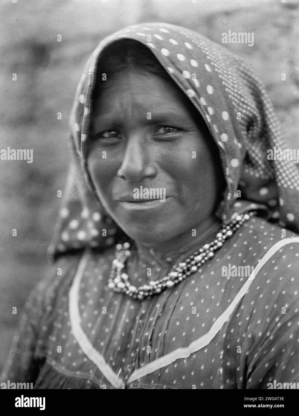 yaqui-matron-head-and-shoulders-portrait-facing-slightly-left