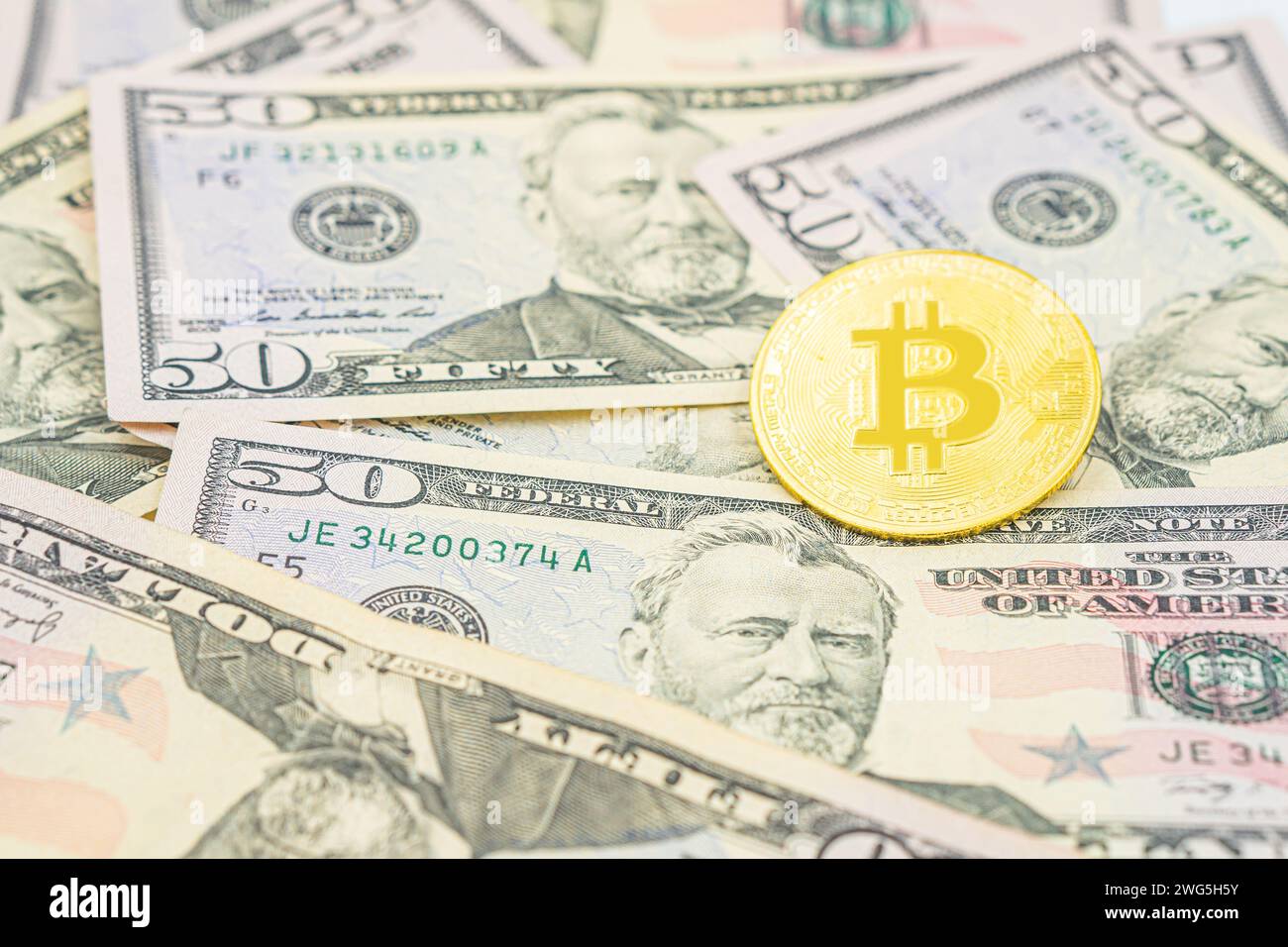 Usd btc hi-res stock photography and images - Page 3 - Alamy