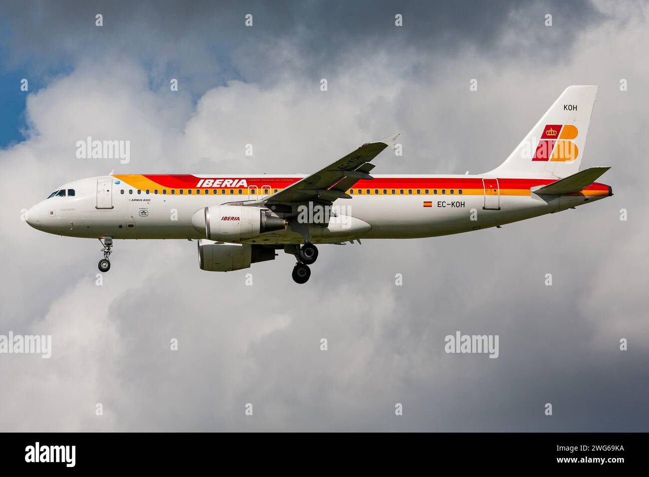 Spanish Iberia Airbus A320-200 with registration EC-KQH on final for Amsterdam Airport Schiphol Stock Photo