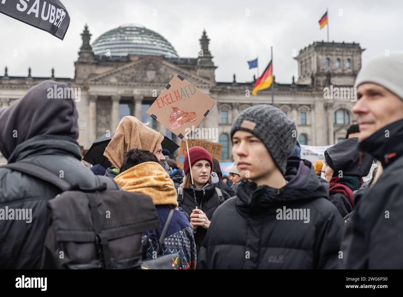 Berlin, Deutschland - 03.02.2024: Demo Gegen Rechtsextremismus Unter ...